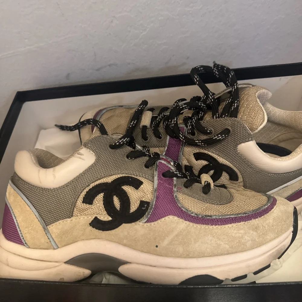 CHANEL White and Black Sneakers - Picture 2 of 5